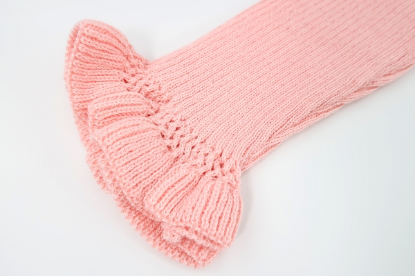 Strickjacke mit Volant