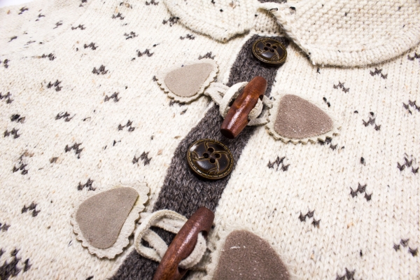 Strickpullover mit Hirsch